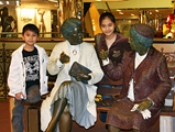 [Click for large photo]